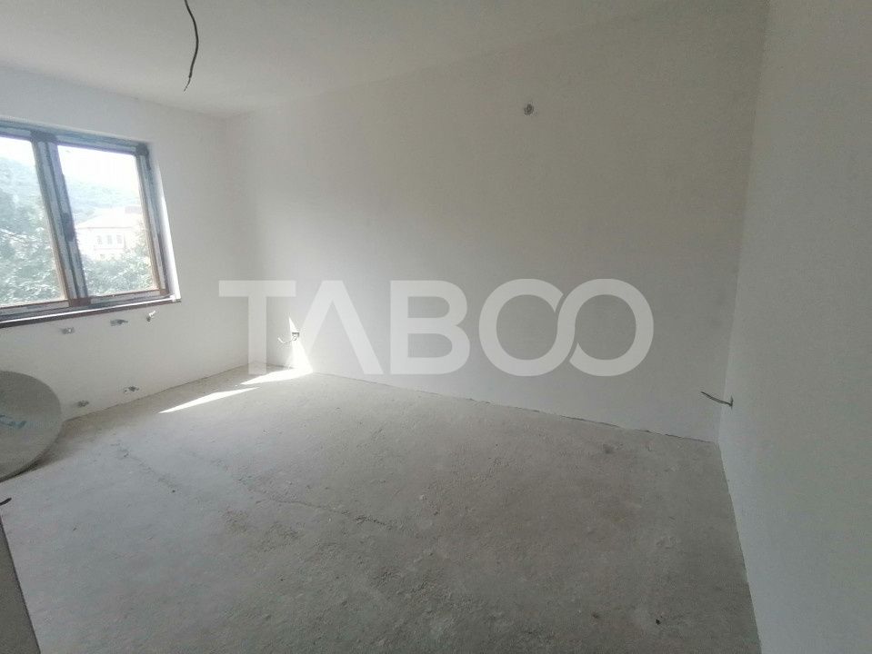 Comision 0% Casa tip duplex de vanzare 6 camere cu teren Saliste Sibiu – fotografia 6 din 16