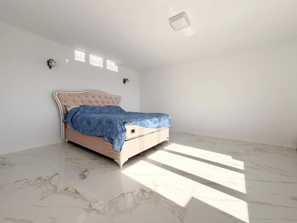 Casa Individuala mobilata cu 5 camere + terasa 75mp - Mosnita Noua – fotografia 9 din 13