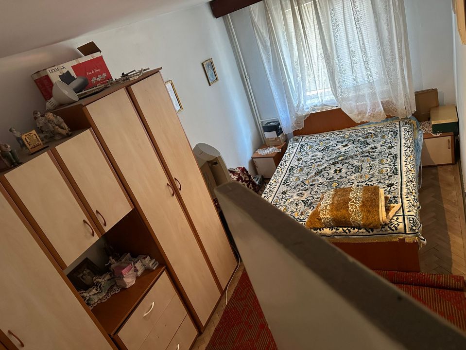 Apartament cu 3 camere de vanzare, situat in zona Inel 2 - Groapa – fotografia 8 din 9