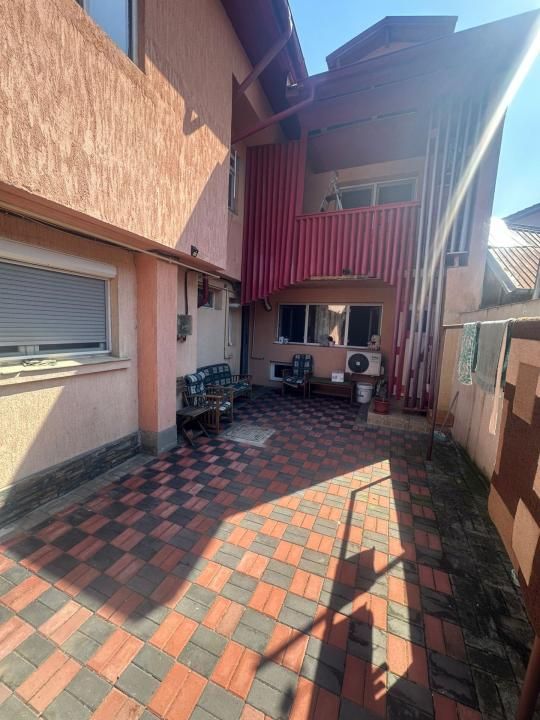 Casa cu 3 camere | Doamna Ghica | Centrala | Curte | Fara animale – fotografia 9 din 9