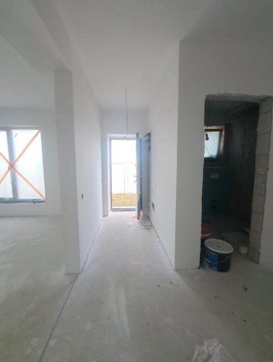 Casa spatioasa,bine compartimentata,ideala pentru familie! Varteju-Magurele – fotografia 7 din 15