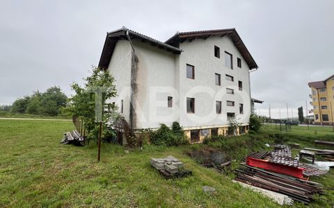 Pensiune  la Rosu480 mp de vanzare Statiune Climaterica Sambata de Sus