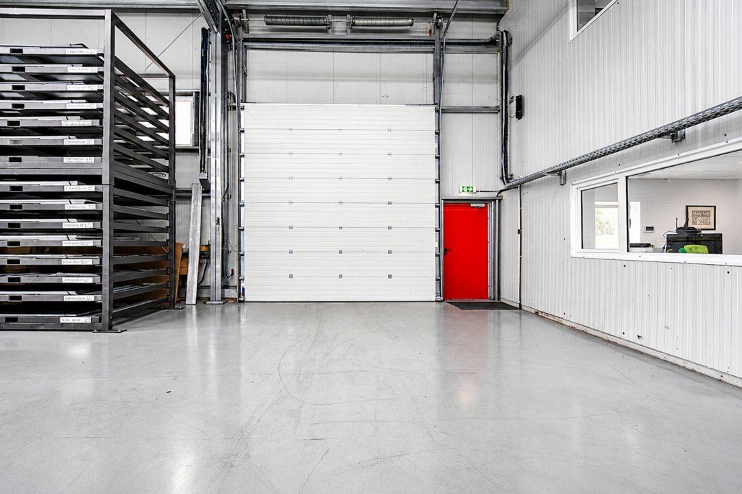 HALĂ MODERNĂ 837 MP - TEREN 4.236 MP - 90 kW – ISU - ACCES TIR – fotografia 13 din 33