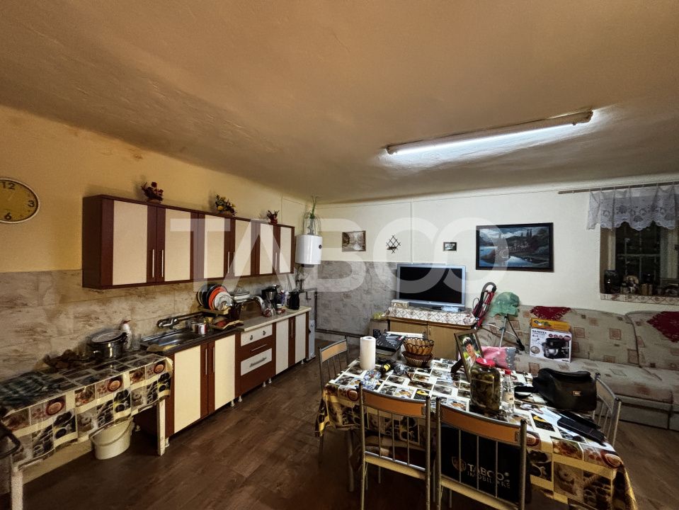 Casa  cu gradina de vanzare  si curte + pivnita zona Terezian Sibiu – fotografia 6 din 14