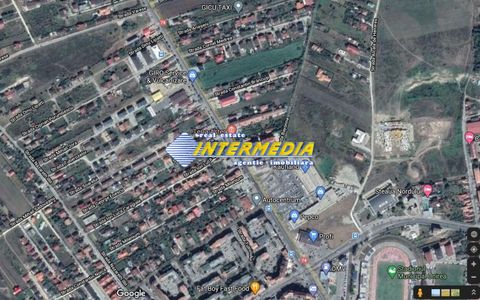 CETATE Piata ! Teren intravilan 600 mp dechidere 28 m toate utilitatile inclusiv canalizare