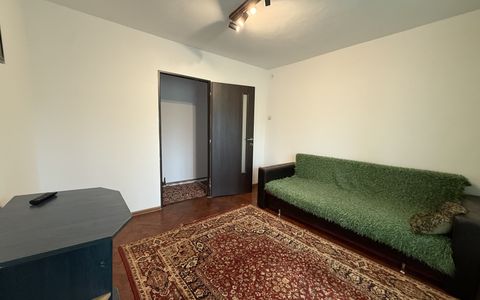Apartament spatios, 2 camere, 42 mp utili, decomandat - Girocului