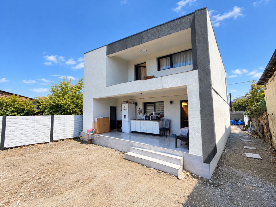 Casa P+1, 167mp utili, 319mp teren, Brestei, zona Promenada Mall – fotografia 2 din 15