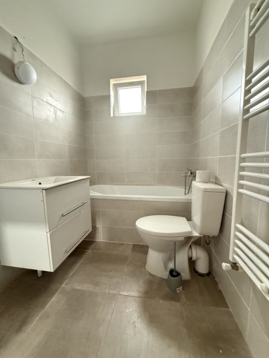 Apartament luminos, 3 camere, decomandat, 75 mp - Aradului – fotografia 8 din 8