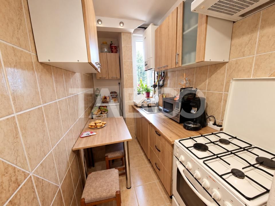 Apartament de vanzare 2 camere balcon Mihai Viteazul etaj 4 – fotografia 9 din 15