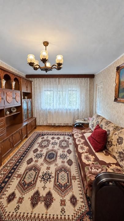 Apartament spatios cu 3 camere, 55 mp utili, etaj 3 - zona Lipovei – fotografia 3 din 8