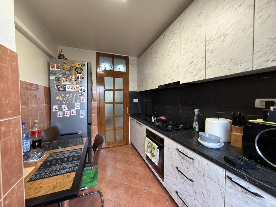 Apartament 3 camere, decomandat, 53 mp - zona Lipovei – fotografia 4 din 14
