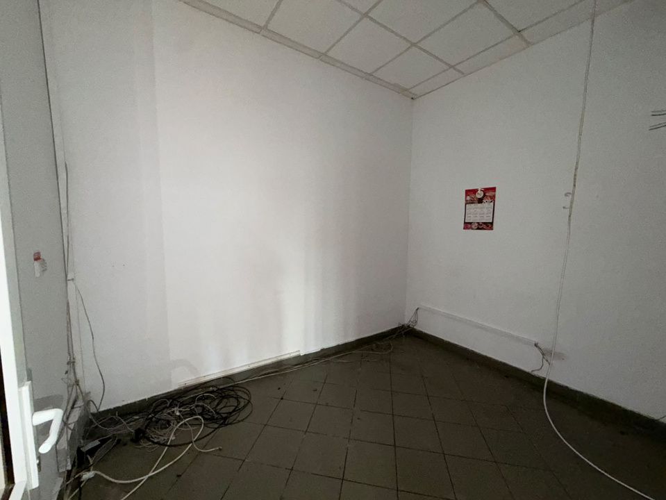 Spațiu comercial stradal 233 mp | Vitrină 15 ml | Șoseaua Vergului | Investiție – fotografia 7 din 14