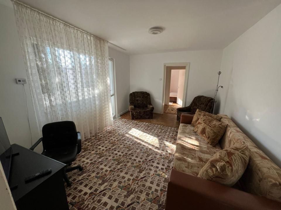 De inchiriat apartament 2 camere Padis – fotografia 11 din 11