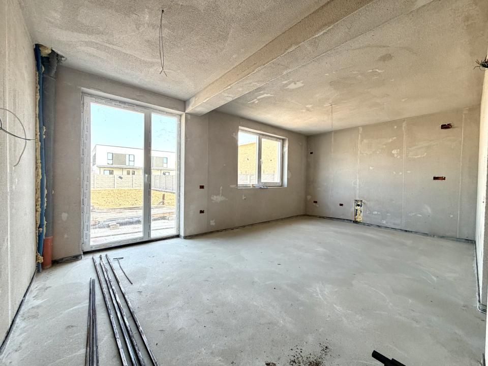Duplex perete dublu, 4 camere, 166 mp utili, 405 mp teren - Dumbravita – fotografia 1 din 15