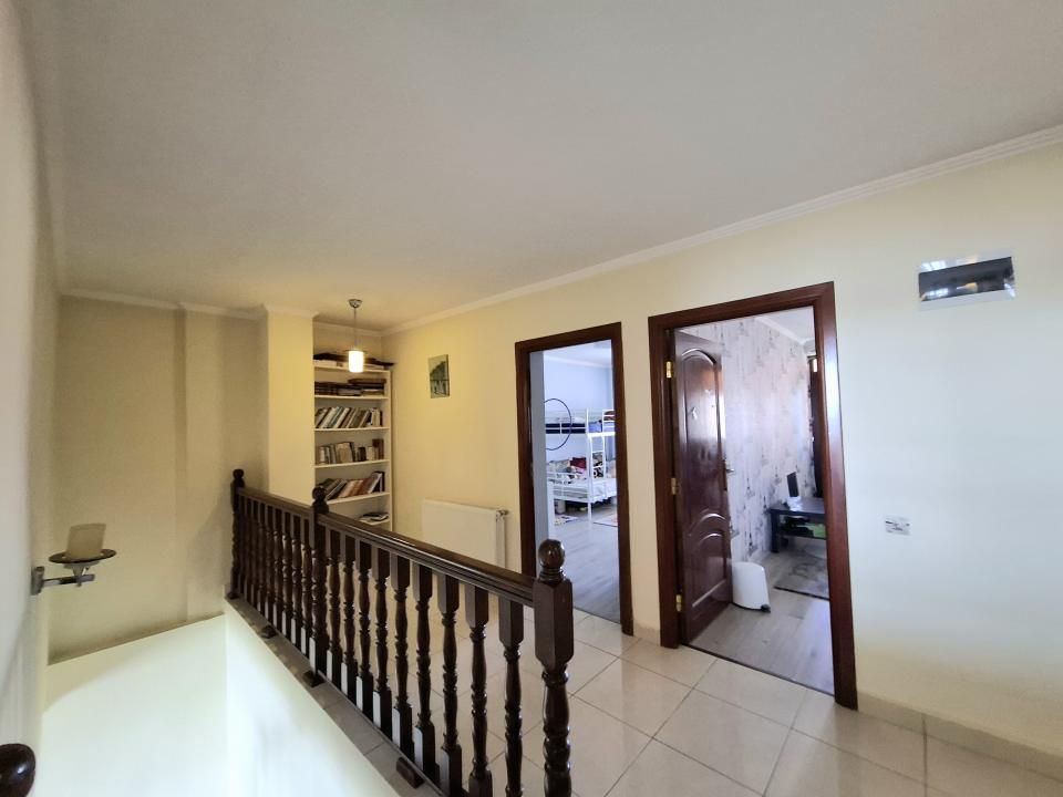 5 Camere | 217 MP | Panoramic | Etaj 2 + mansarda | Parcare | Centrală – fotografia 14 din 17