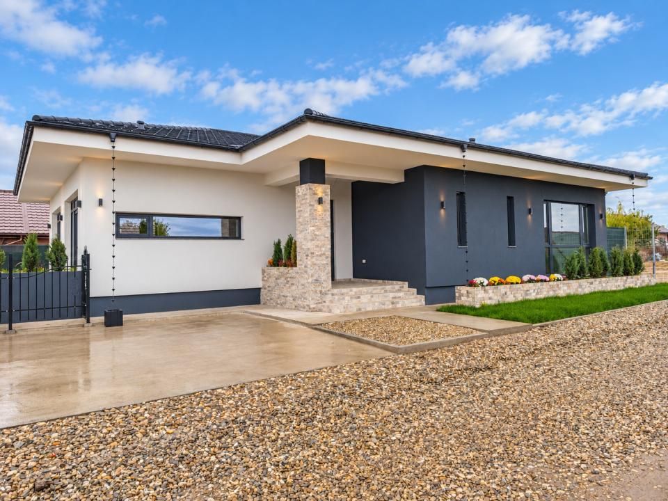 Casa 4 camere 133 mp | 0 Comision |Balotesti Dumbraveni | 568mp teren – fotografia 1 din 69