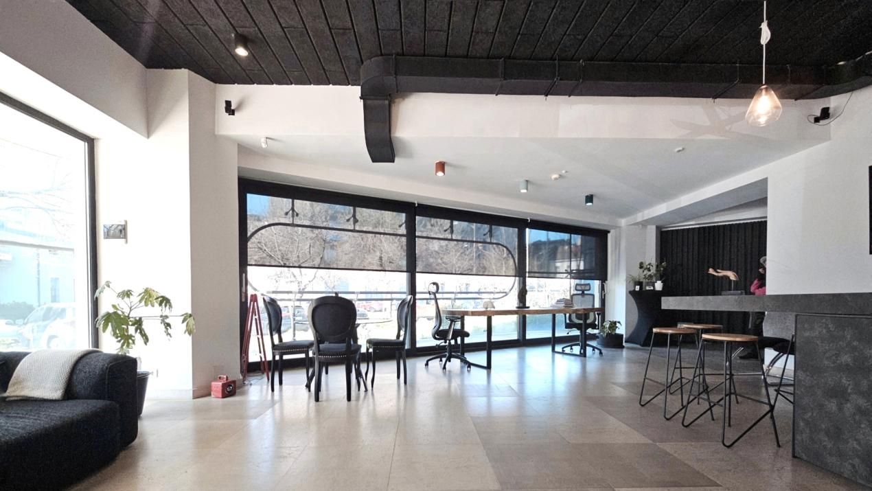 Comercial Premium | Showroom | Ultracentral | Corneliu Coposu – fotografia 14 din 25