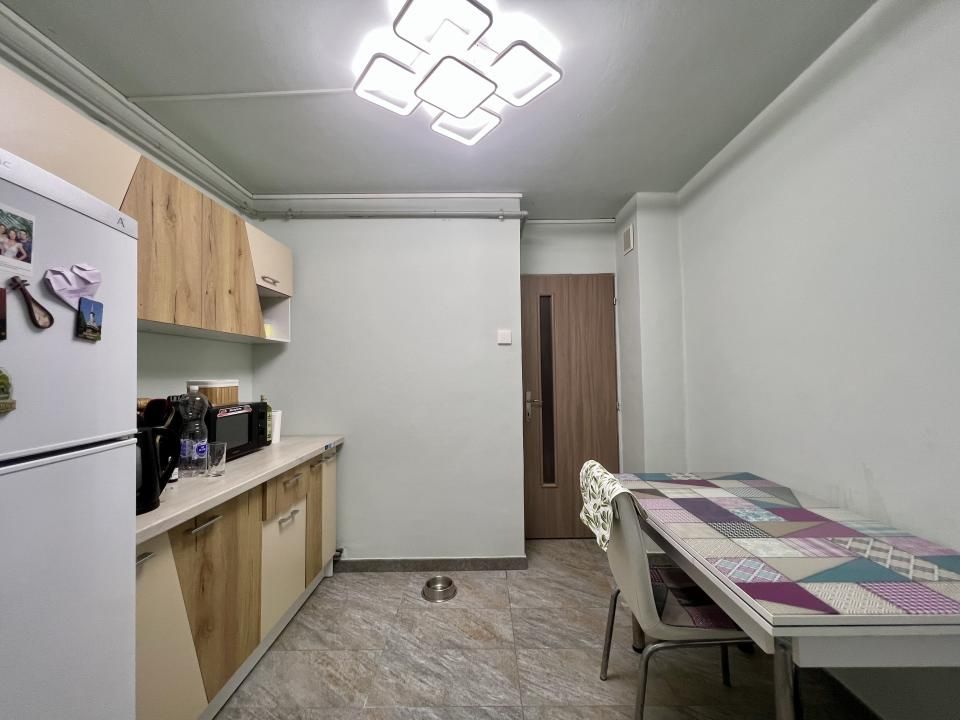 Apartament cu 3 camere, 72mp utili, etaj 2, decomandat - zona Lunei – fotografia 9 din 12