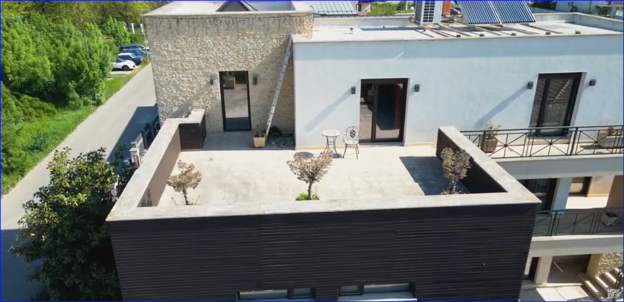 Vilă de vânzare cu piscina și ieșire la lac în orașul Pantelimon – fotografia 21 din 26
