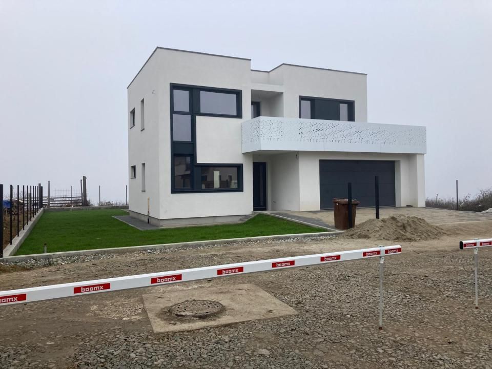 Casă ultramodernă, 192 mp utili, garaj, panoramă | intrare Dezmir – fotografia 1 din 5