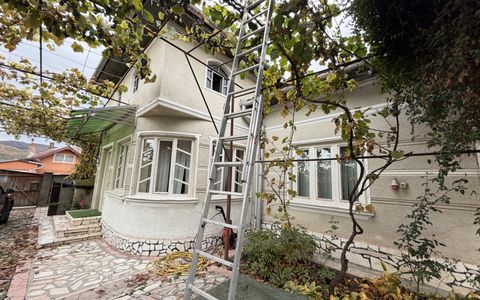 CASĂ DE VÂNZARE ÎN ȘARD, COMUNA IGHIU – TEREN 2.709 MP | 2 CASE | GARAJE | ANEXE