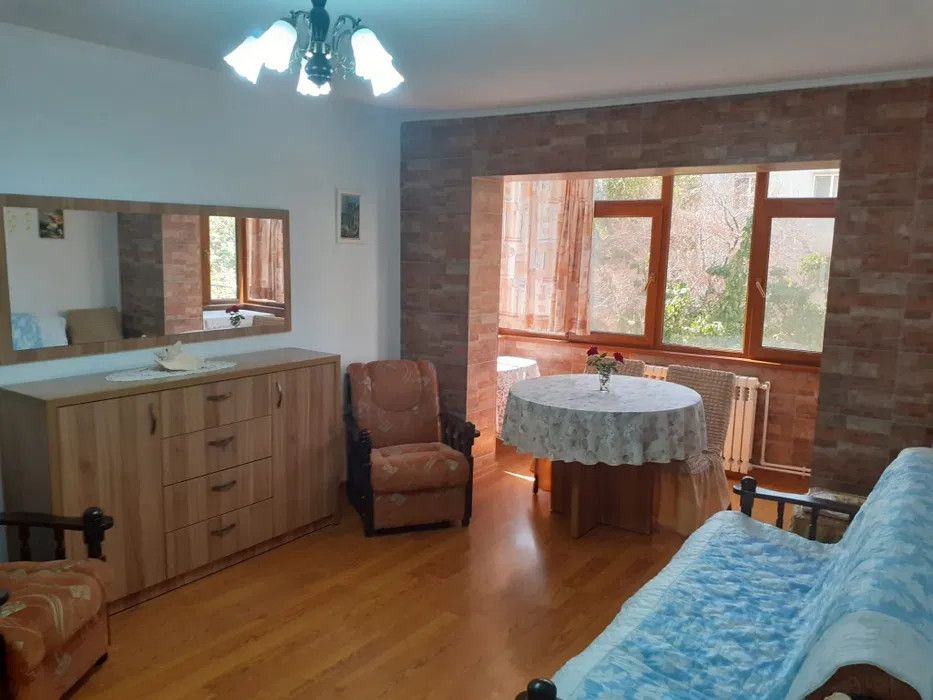 Apartament 3 camere de închiriat în Tomis Nord, aproape de Universitatea Ovidius – fotografia 1 din 6