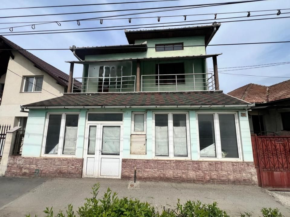 Casă/Spațiu birouri 230 mp utili, teren 700 mp-Apahida – fotografia 1 din 5