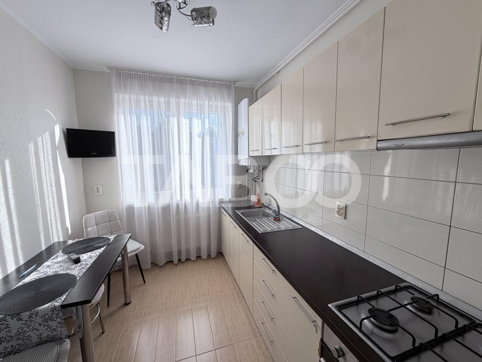 Apartament de inchiriat 2 camere balcon etaj 2 zona Noica Sibiu – fotografia 4 din 7