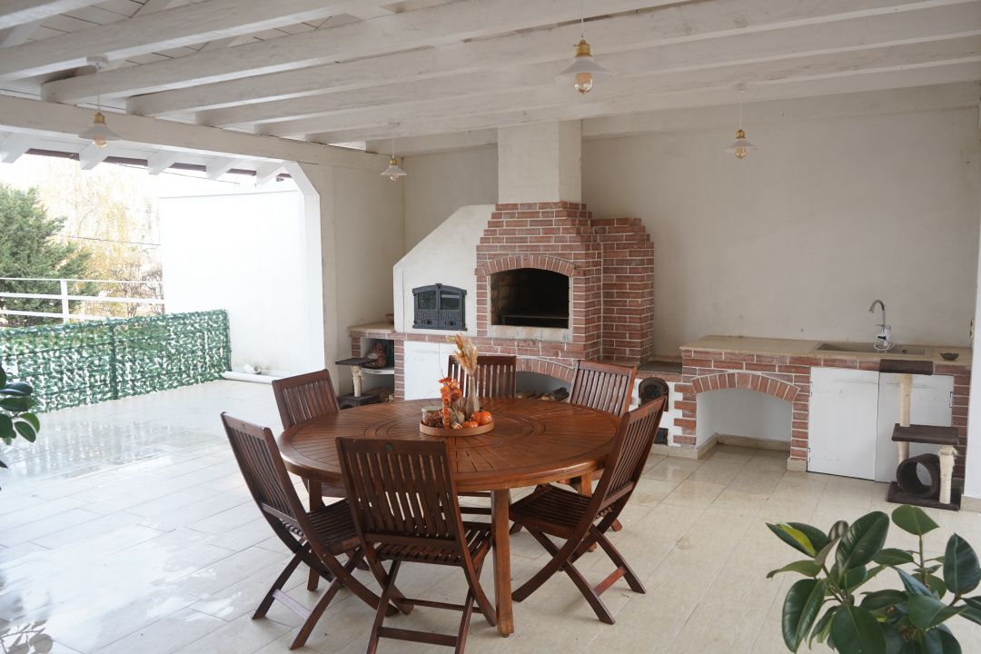 🏡 Casă modernă în Balotești – lumină, stil și confort complet – fotografia 2 din 18