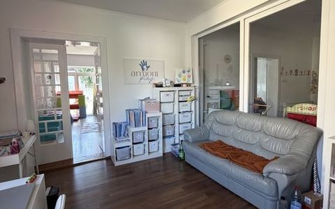 CASA DE VANZARE I CETATE I 5 CAMERE I 3 BAI I FINISATA COMPLET I
