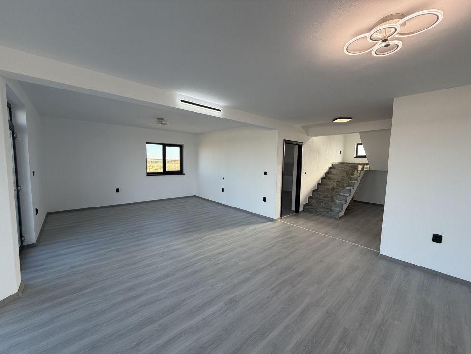 Casa P+1, 152mp utili, 600mp teren, comuna Ghercesti – fotografia 7 din 14