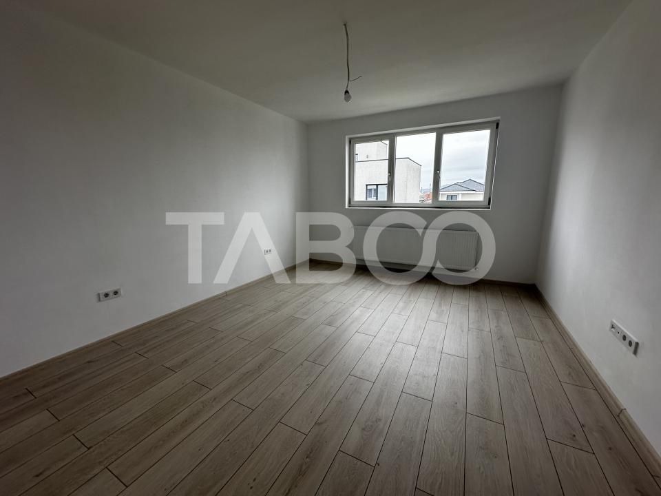 COMISION 0 -Apartament de vanzare 61 mpu 2 camere balcon orientare S – fotografia 2 din 6