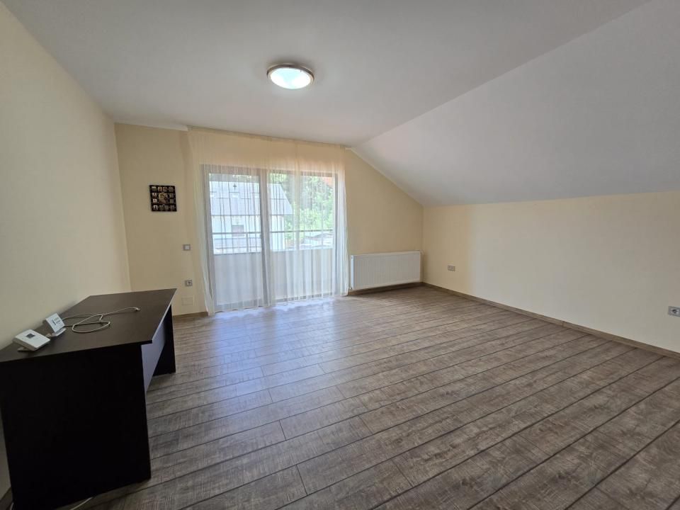 Casă individuală | 5 dormitoare | 230 mp | 700 mp teren | Tăuți Mănăstire – fotografia 16 din 28