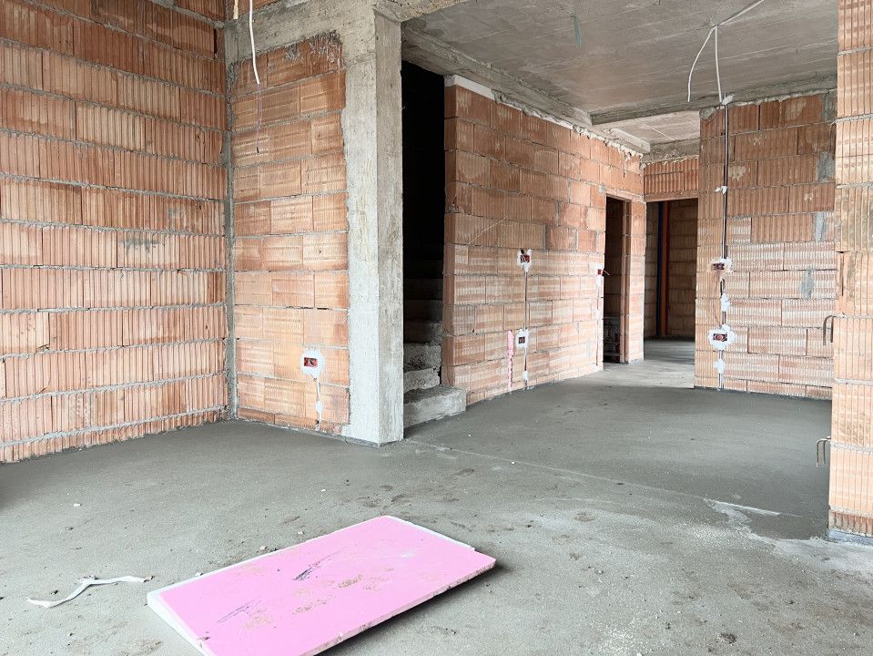 Duplex, 94mp utili, 360mp teren, 4 camere,curent trifazic-Giarmata-vii – fotografia 3 din 18