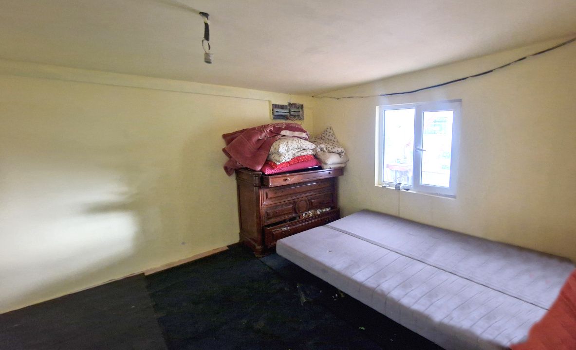 Casa în zona Andronache – 120 mp utili, 5 camere, curte liberă de 30 mp – fotografia 12 din 15