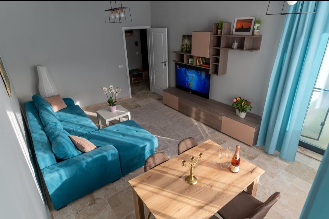 Tomis Nord - Campusul Universitar - Apartament 2 camere , loc de parcare – fotografia 1 din 11
