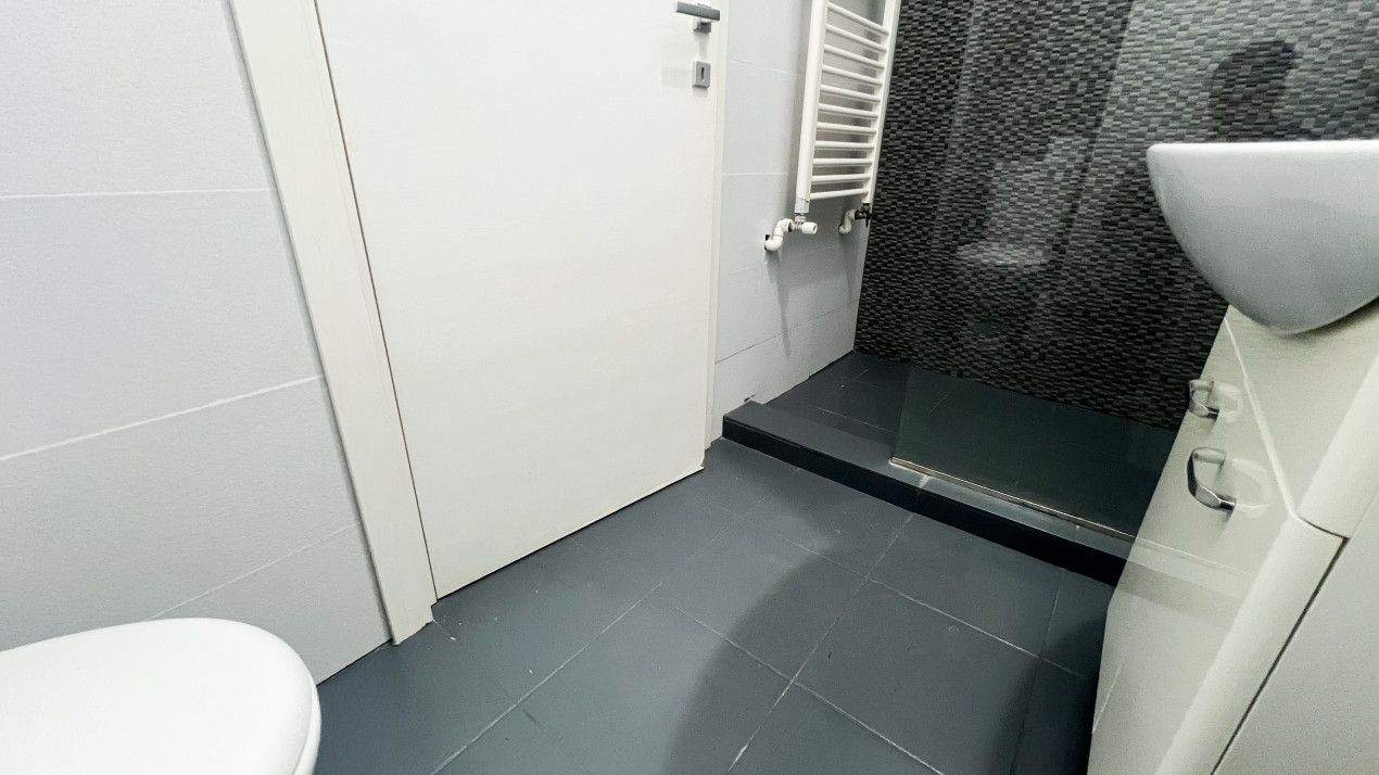 Apartament cu 3 camere in Mamaia, cu vedere la lac, pe termen lung – fotografia 6 din 13