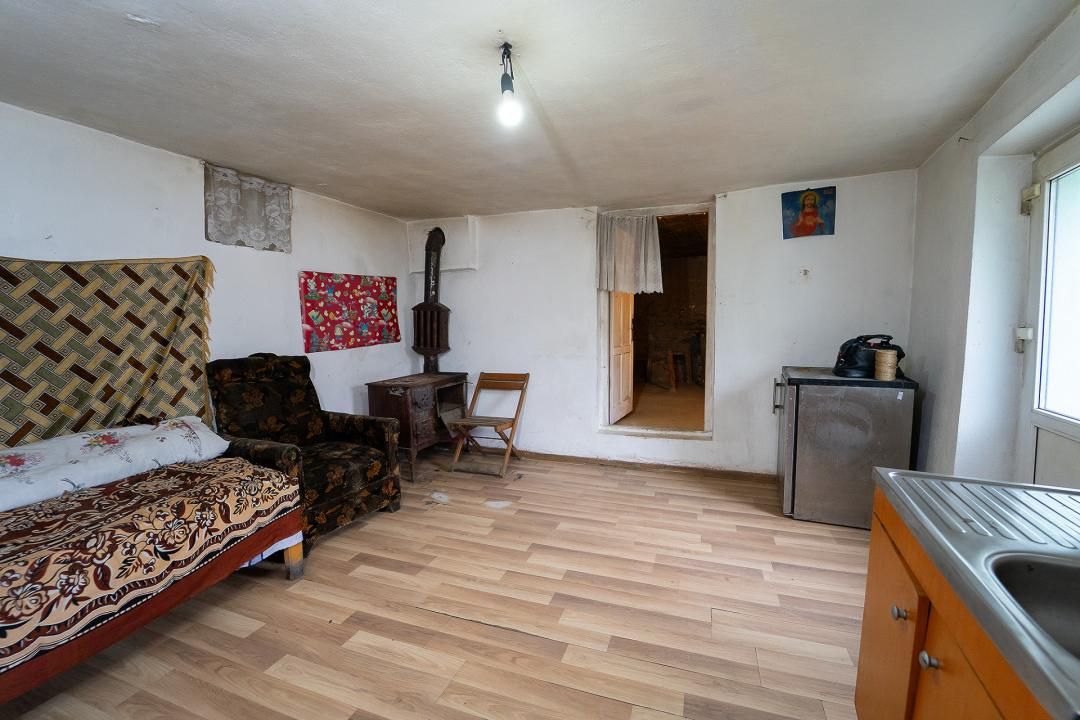 Casă în Tălmăcel – fotografia 4 din 16