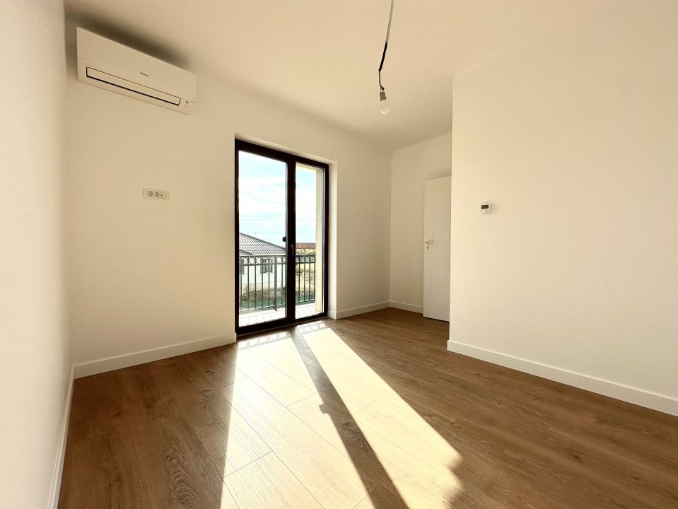 Duplex spatios, 5 camere, 125 mp utili, 315mp teren - Dumbravita – fotografia 8 din 14