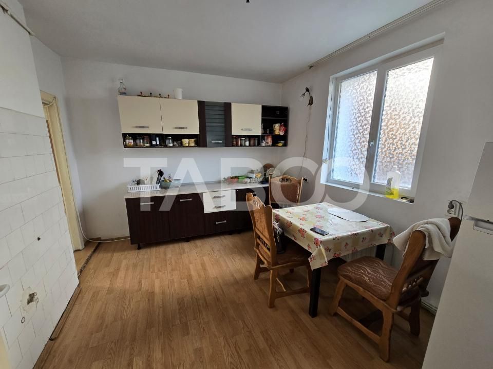 Apartament decomandat 93 utili curte proprie pivnita Sub Arini Sibiu – fotografia 5 din 20