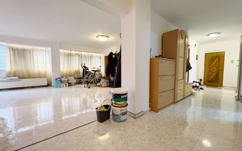 Apartament 3 camere decomandat 110mp utili, vedere pe 2 parti-Soarelui