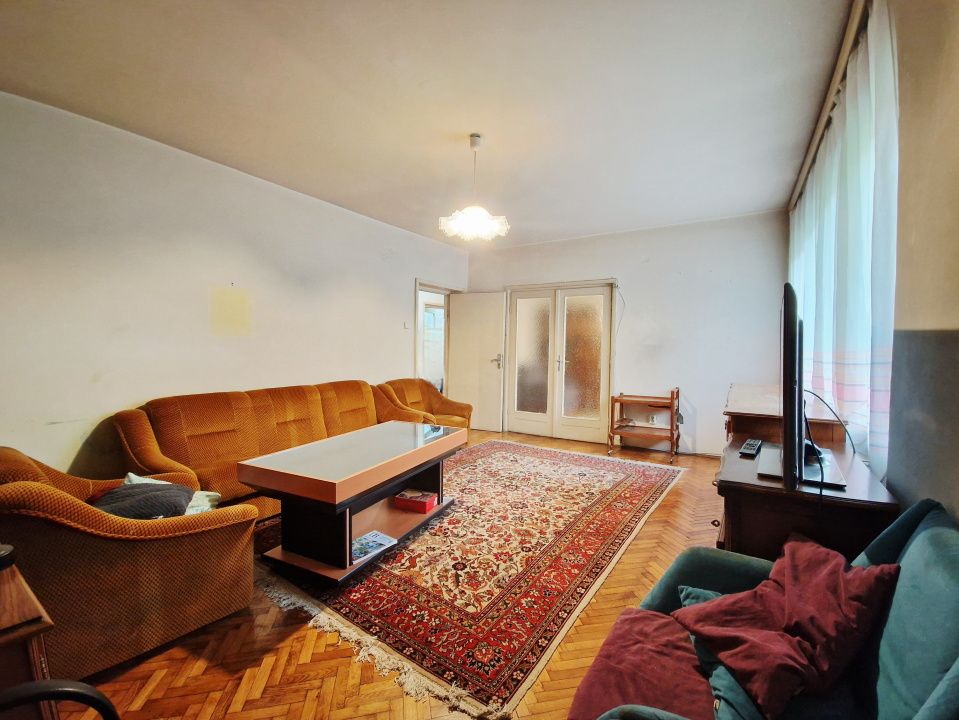 Apartament spațios și luminos in zona de case in cartierul Grigorescu – fotografia 1 din 16