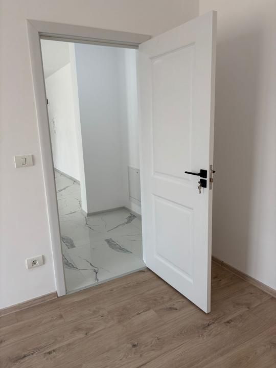 Apartament 2 camere, decomandat, 43 mp utili, parter, loc de parcare - Giroc – fotografia 3 din 6