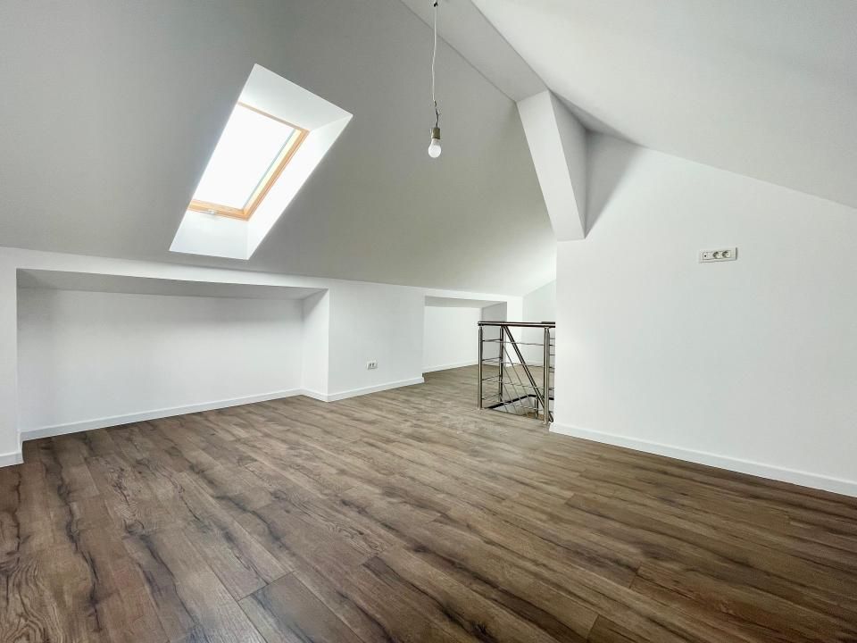 Duplex 4 camere, 94mp utili, 275mp teren - Mosnita Noua – fotografia 8 din 11