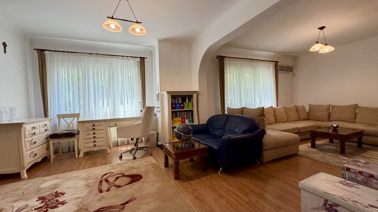 Vilă de vânzare în Domenii – Mănăstirea Cașin, oază de liniste – fotografia 3 din 28