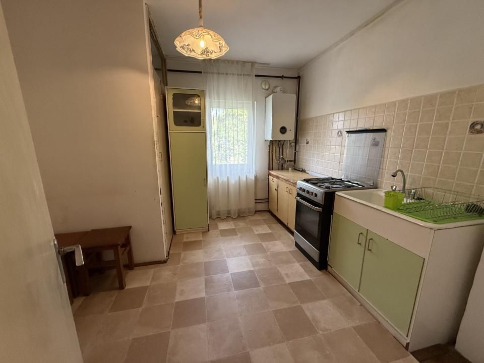 Apartament 2 camere, semidecomandat, 52 mp - Dambovita – fotografia 5 din 8