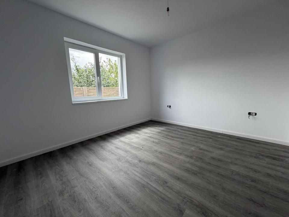 Duplex | 110 mp utili | Asfalt | Toate utilitatile | Finisaje premium – fotografia 7 din 15
