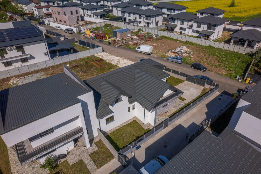 DOMNESTI - INTRAREA FOISORULUI, VILA 245 MP TOTAL, LOT 357 MP! – fotografia 45 din 47
