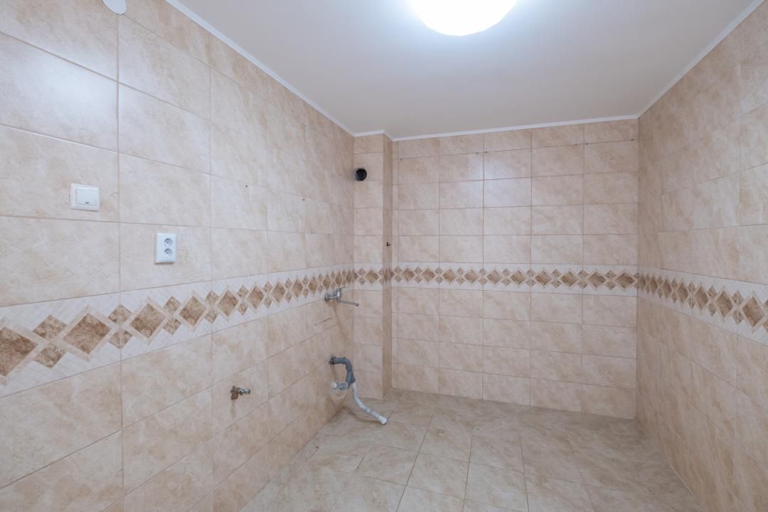 Casă din cărămidă, cu garaj și curte proprie – zona centrală Constanța – fotografia 7 din 21