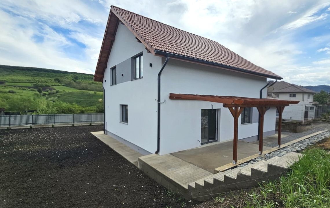 Casa individduala cu CF in Popesti – fotografia 1 din 15